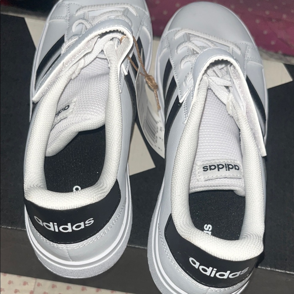Brand new Adidas Classic White Sneakers with Black Stripes - Picture 4 of 4